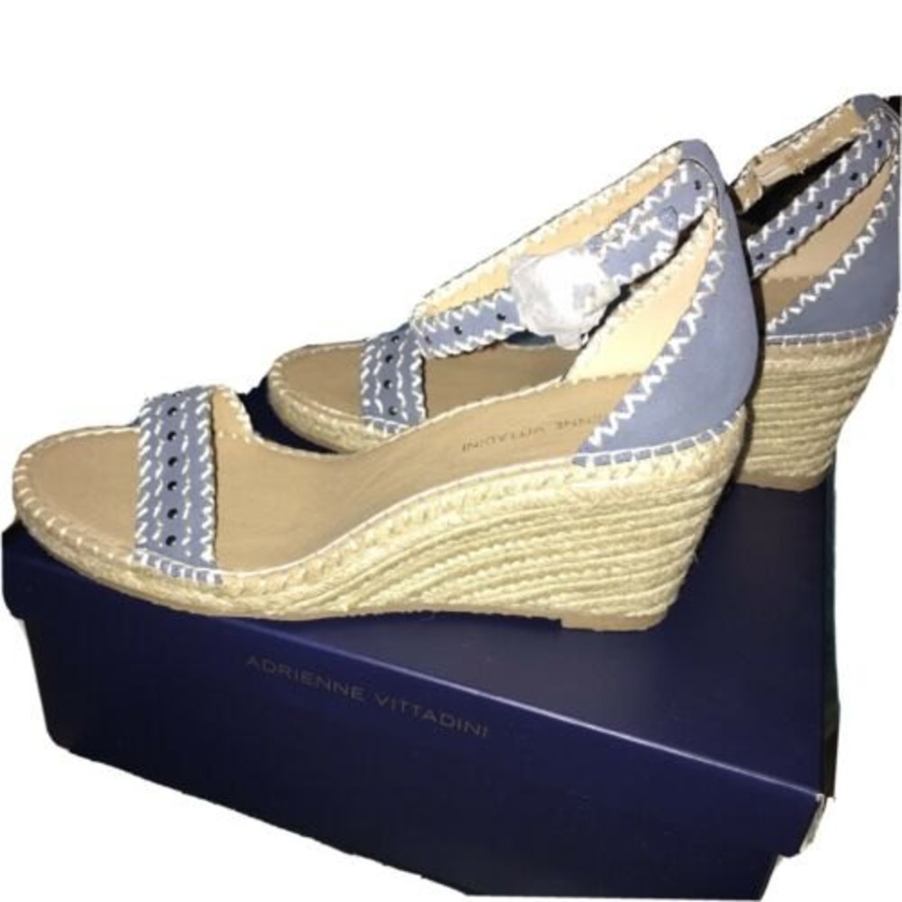 Adrienne Vittadini Womens Charming Espadrille Wedge Sandals Metal Studs Size 10M - Picture 2 of 9